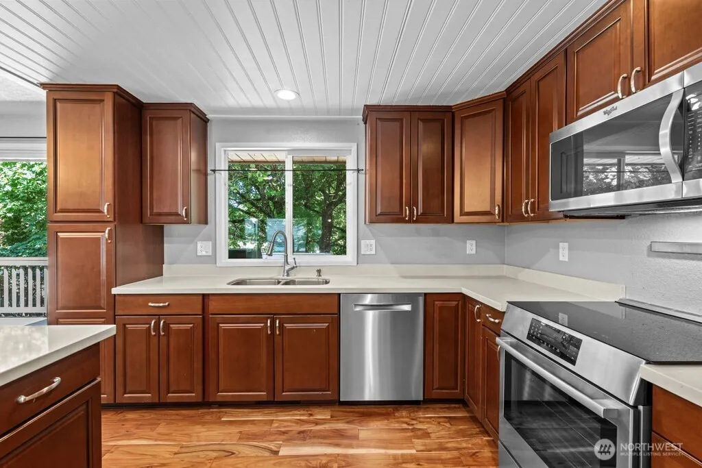 Property photo for 10429 34th Drive Se, Everett photo 5
