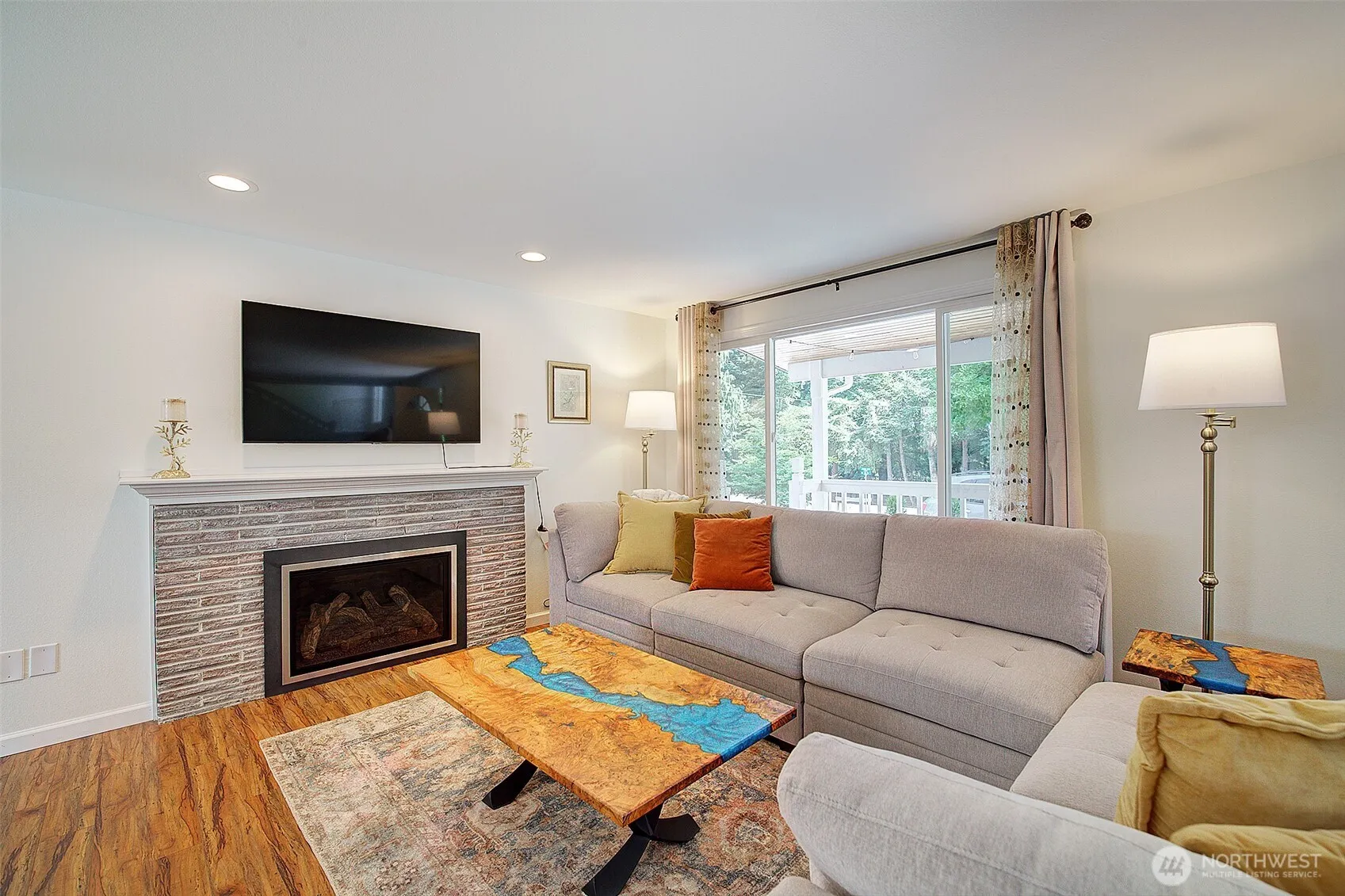 Property photo for 2527 200th Avenue Se, Sammamish photo 5