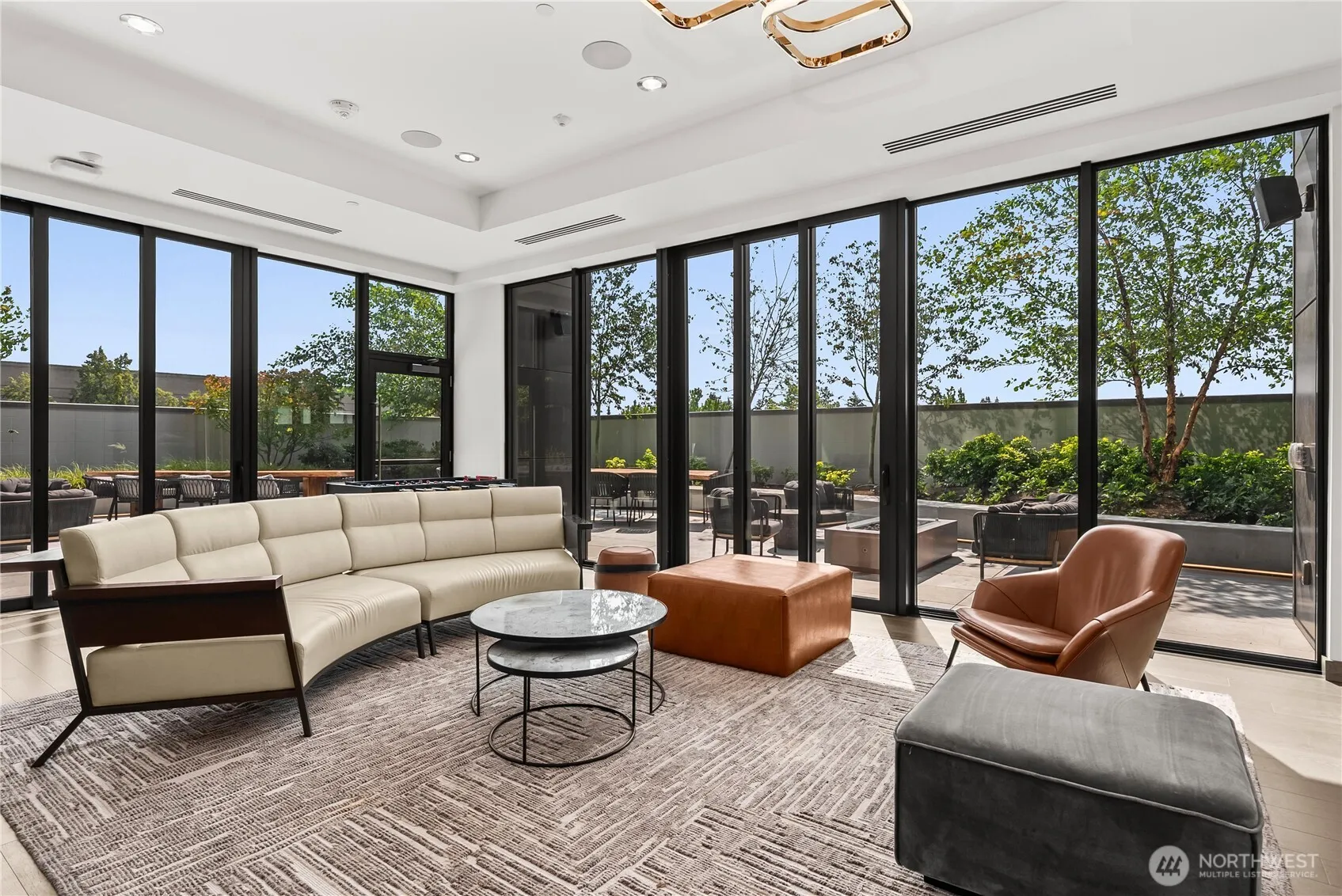 Property photo for 889 Avenue Square Ne #302, Bellevue photo 4