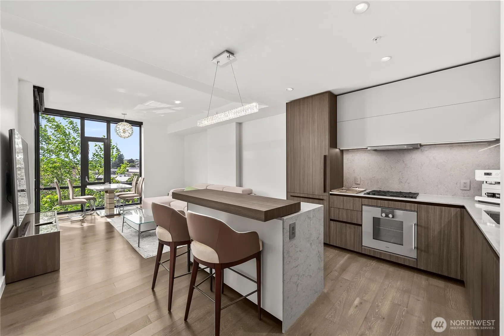 Property photo for 889 Avenue Square Ne #302, Bellevue photo 5