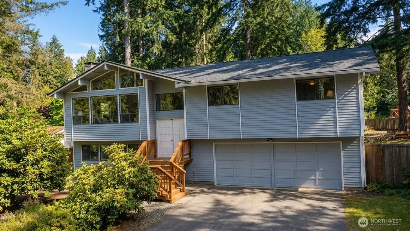 Property photo for 18016 S Tapps Drive E, Lake Tapps