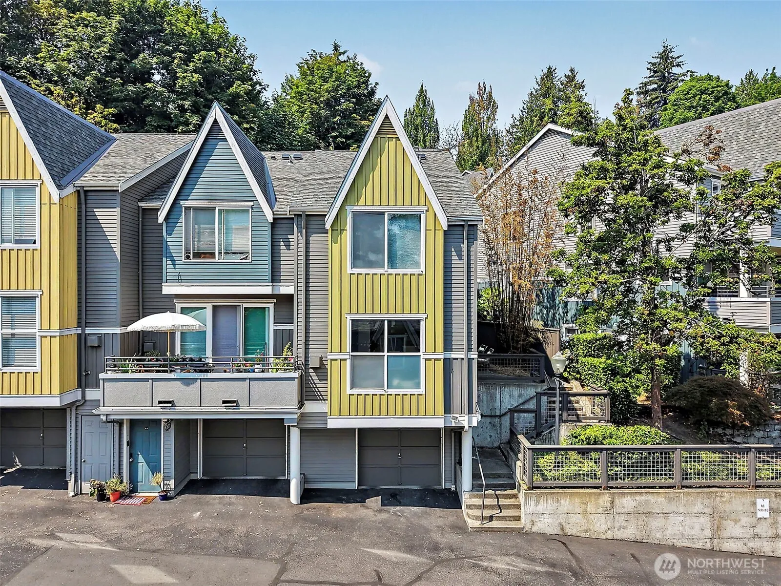 Property photo for 1551 Cherrylane Avenue S, Seattle photo 2