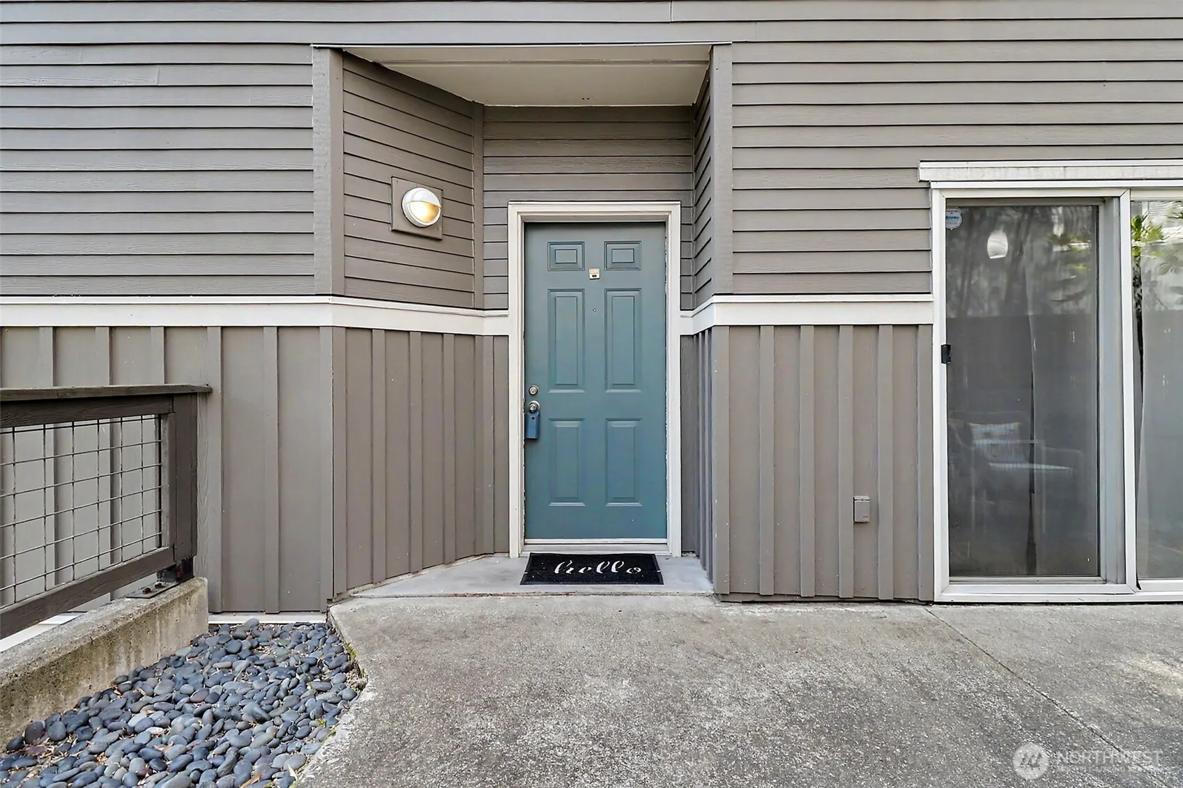 Property photo for 1551 Cherrylane Avenue S, Seattle photo 5