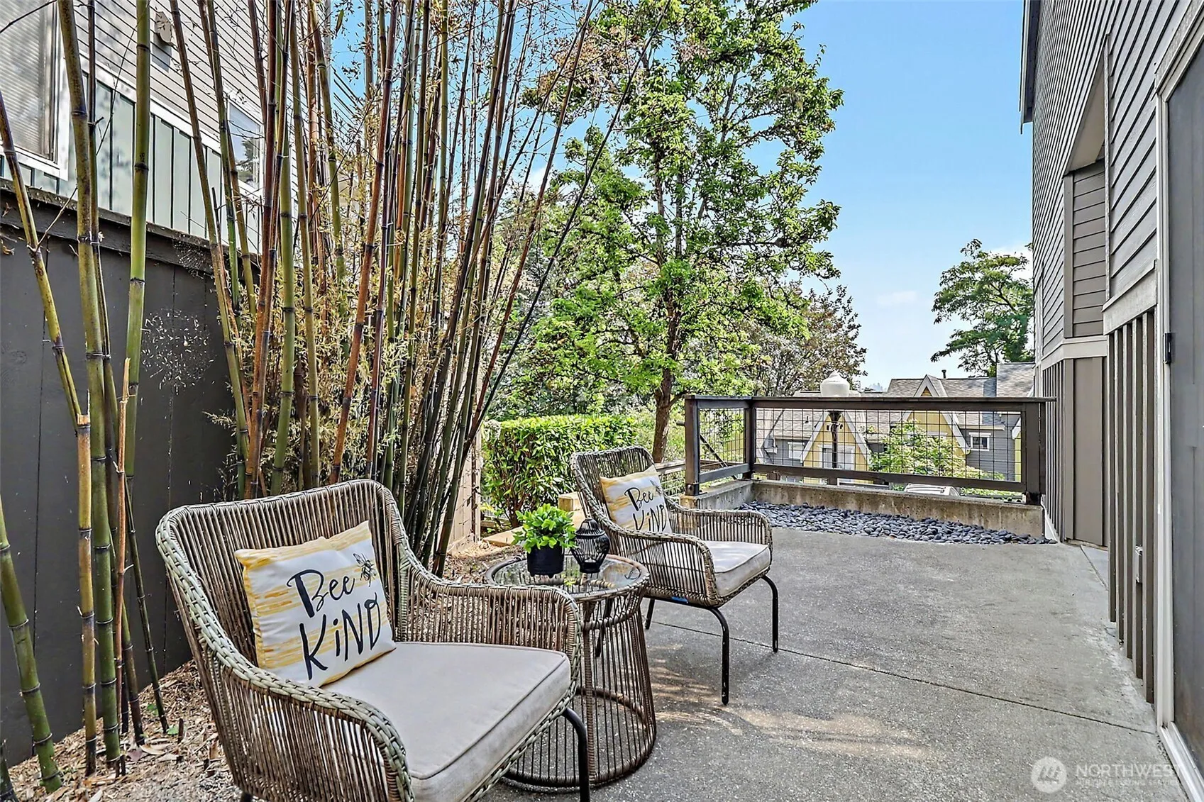 Property photo for 1551 Cherrylane Avenue S, Seattle photo 4