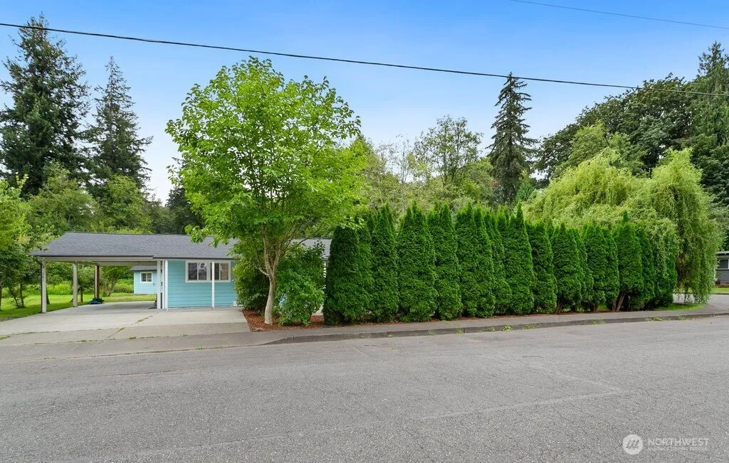 Property photo for 301 O Street Se, Olympia photo 2