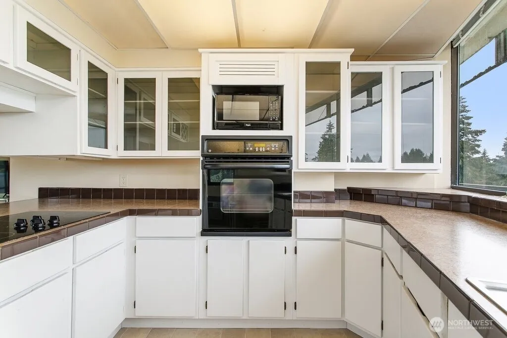 Property photo for 1910 Evergreen Park Drive Sw #701, Olympia photo 4