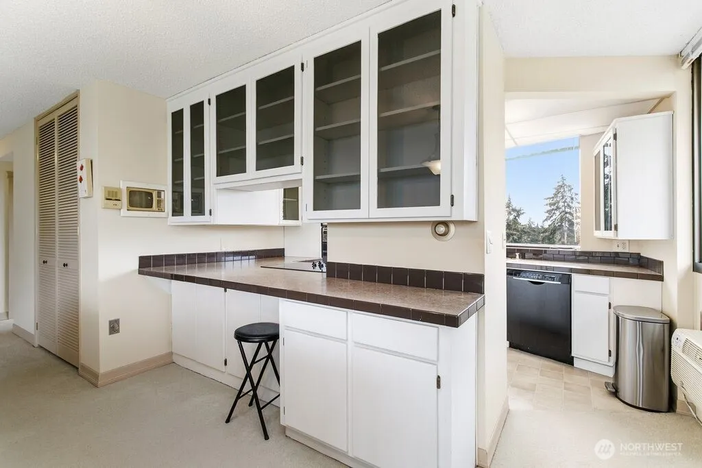 Property photo for 1910 Evergreen Park Drive Sw #701, Olympia photo 3