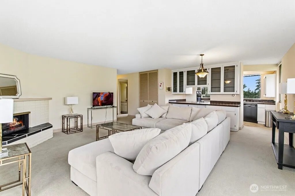 Property photo for 1910 Evergreen Park Drive Sw #701, Olympia photo 2