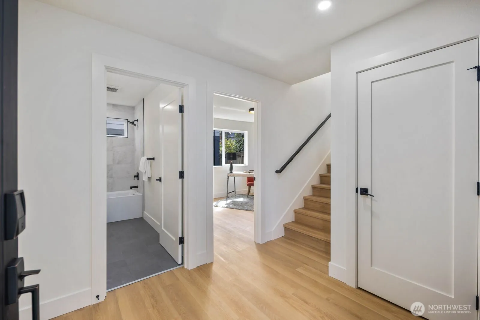 Property photo for 931 N 87th Street, Seattle photo 4