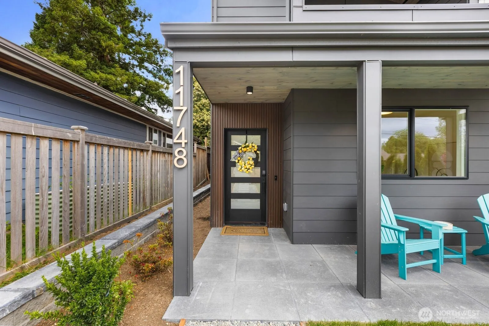 Property photo for 11748 Dayton Avenue N, Seattle photo 3