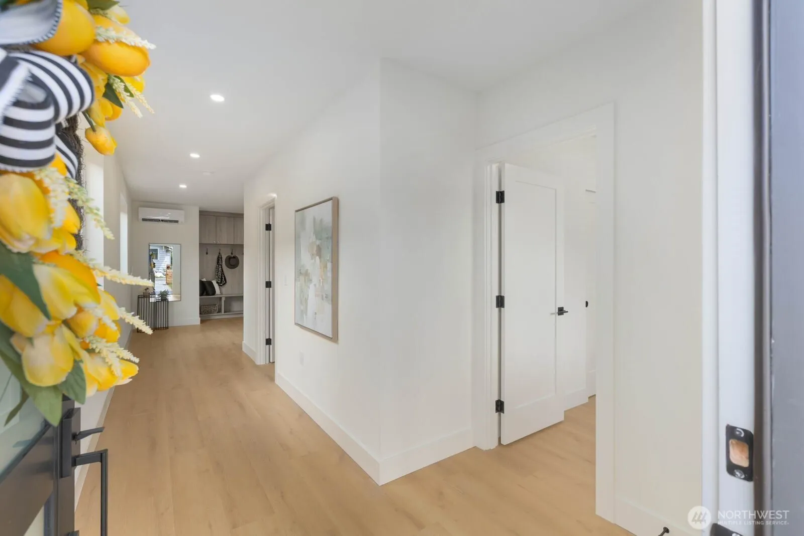 Property photo for 11748 Dayton Avenue N, Seattle photo 4