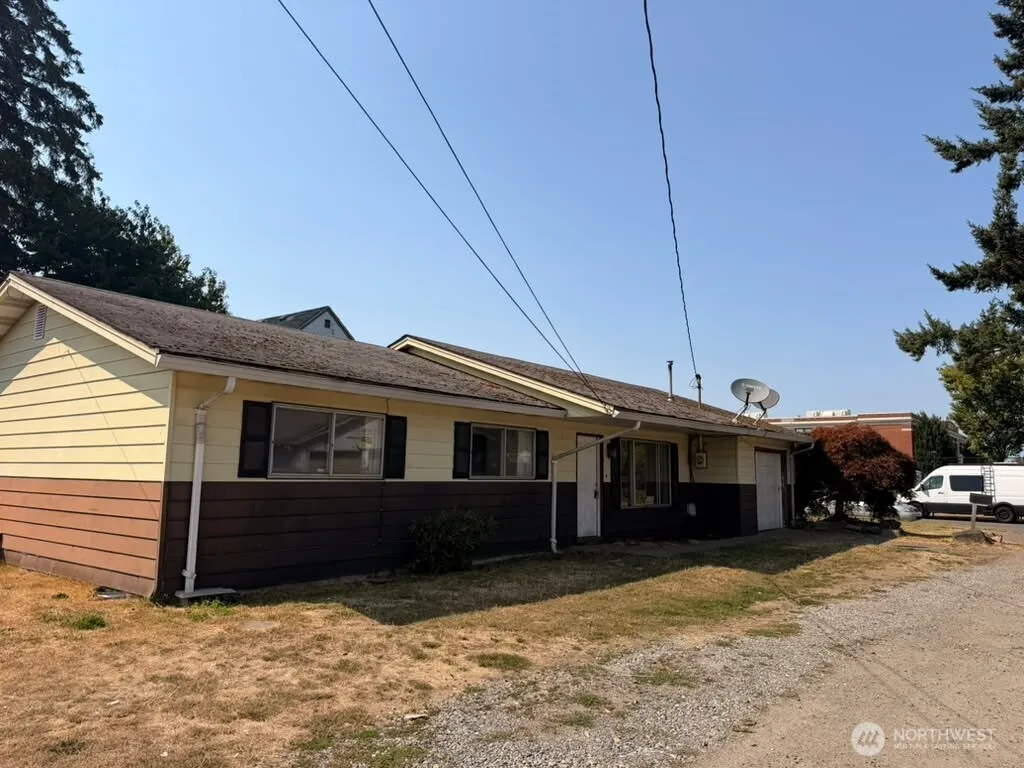 Property photo for 214 S 52nd Street, Tacoma photo 2