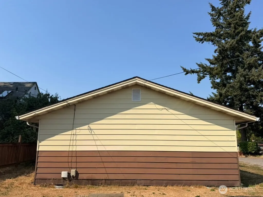 Property photo for 214 S 52nd Street, Tacoma photo 3