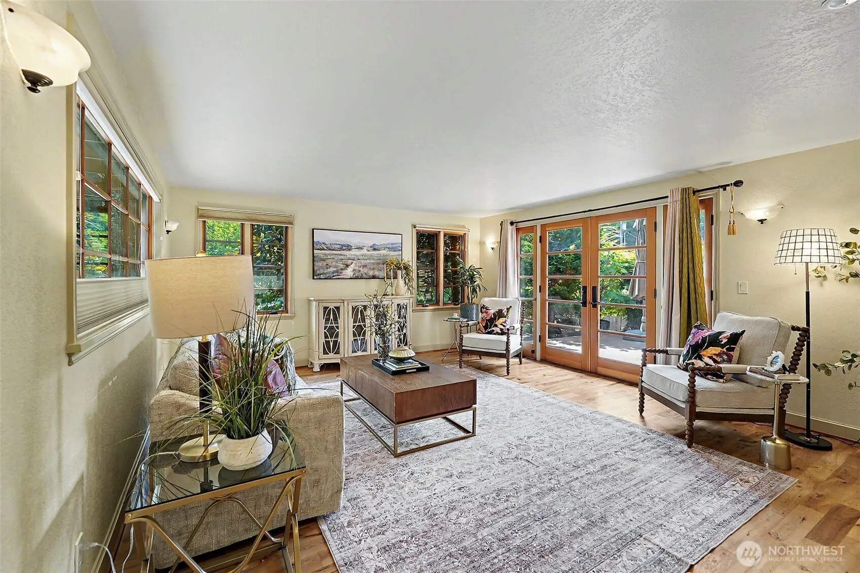 Property photo for 12838 Ne 73rd Street, Kirkland photo 4