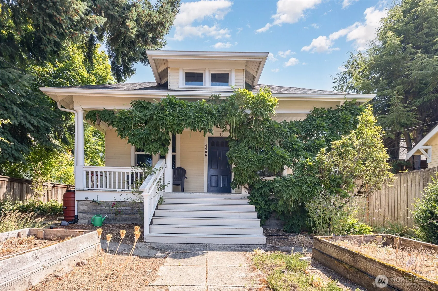 Property photo for 4406 6th Avenue Nw, Seattle