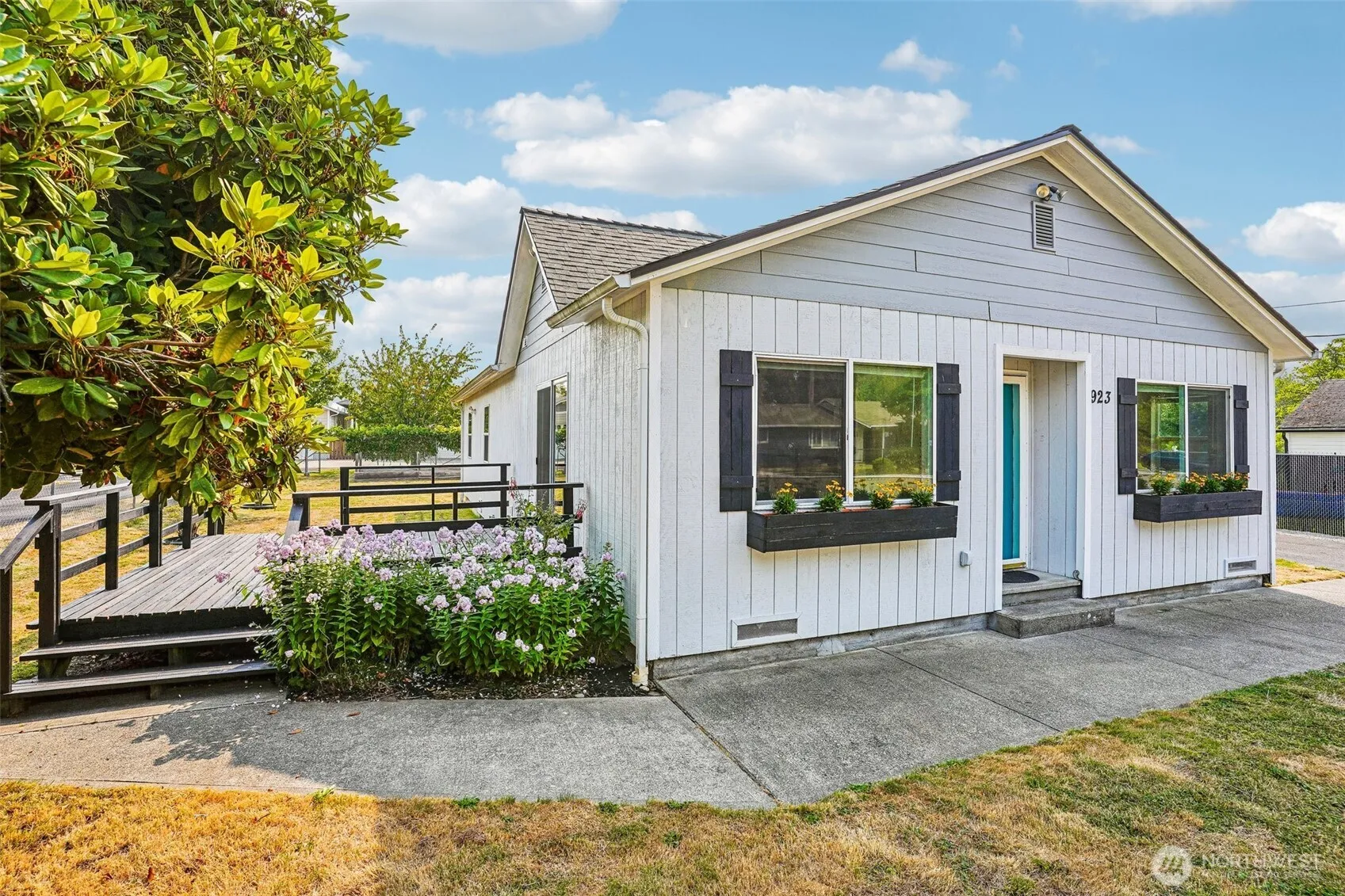 Property photo for 923 16th Street Sw, Puyallup photo 3