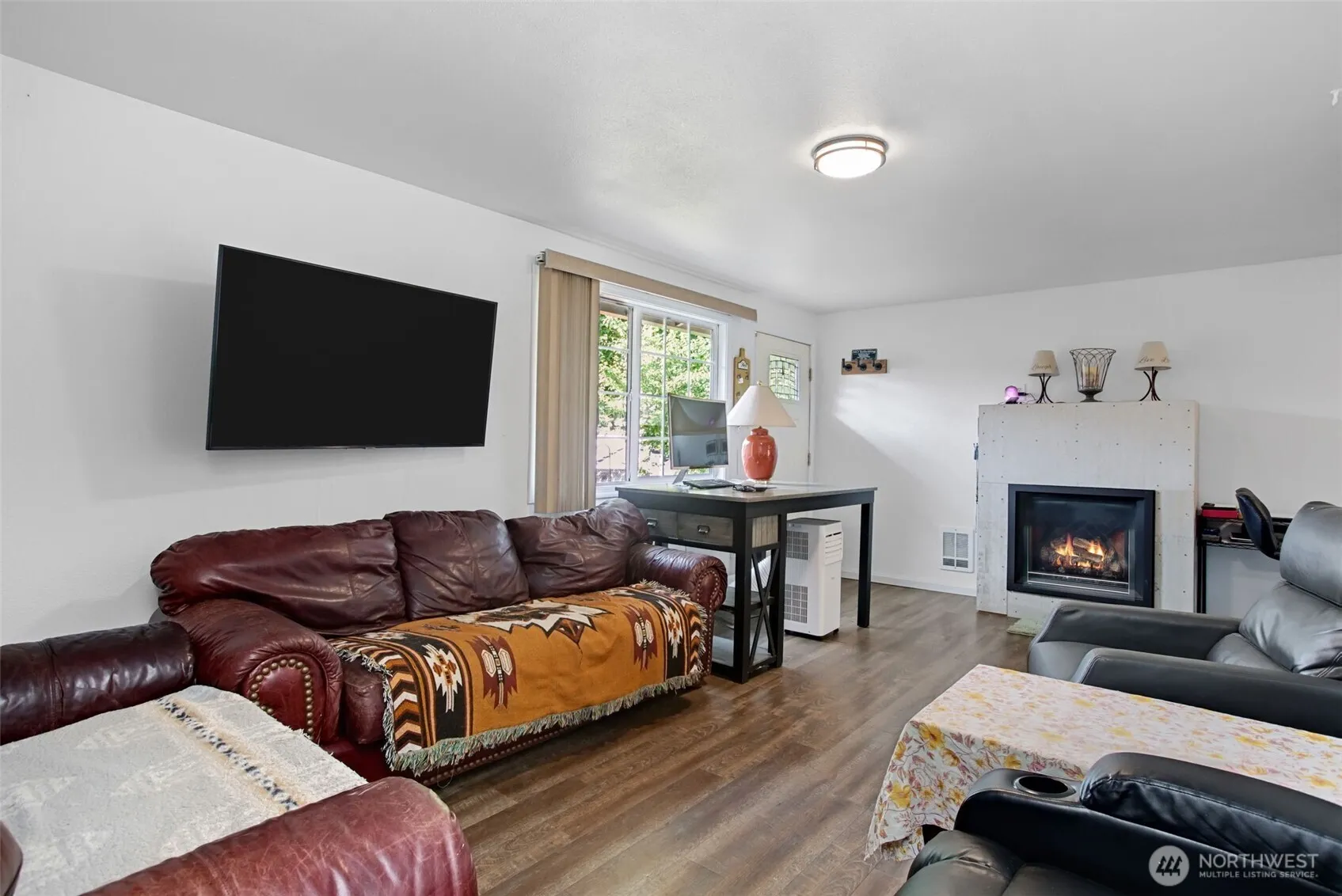 Property photo for 9007 10th Street Ne, Lake Stevens photo 4