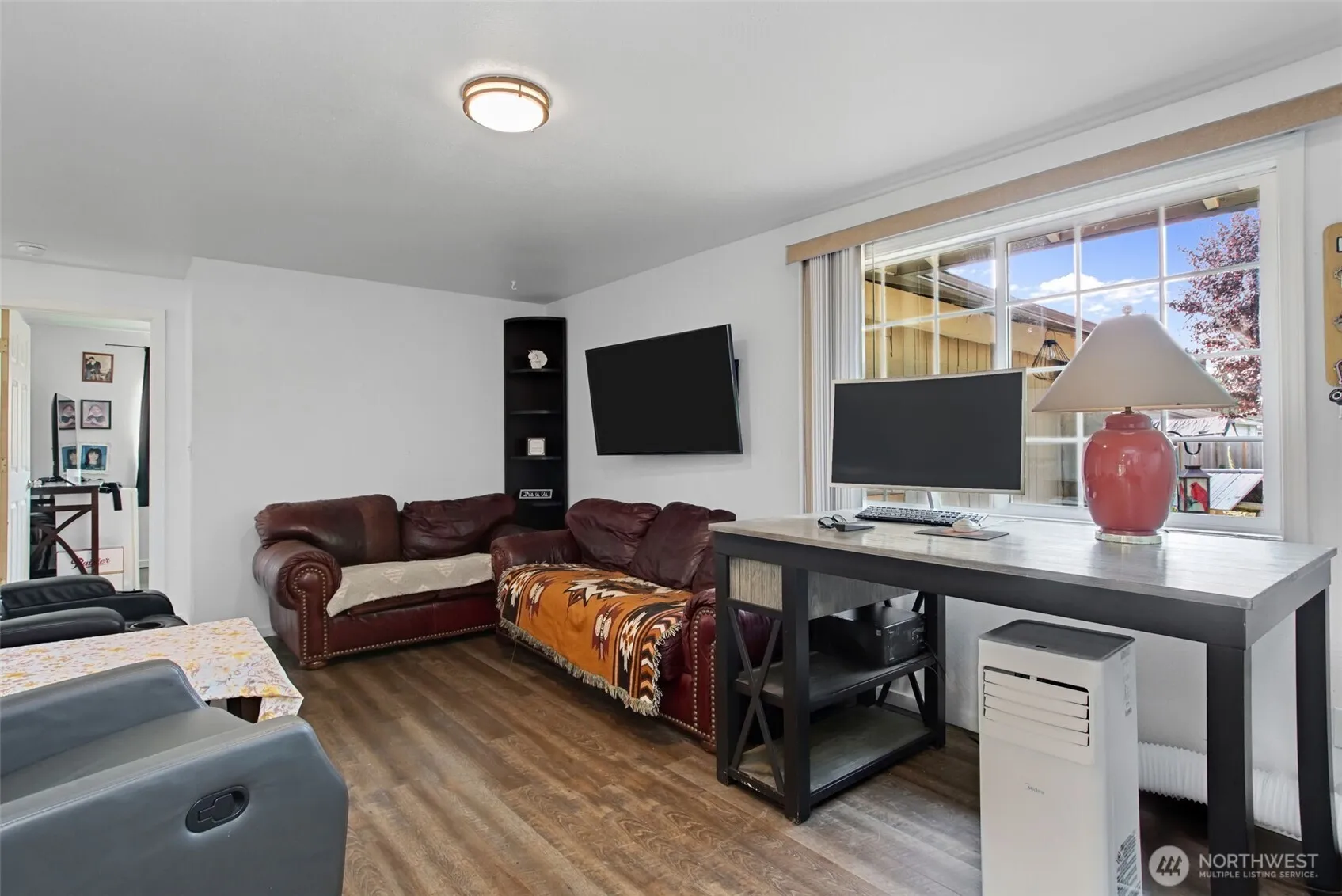 Property photo for 9007 10th Street Ne, Lake Stevens photo 5