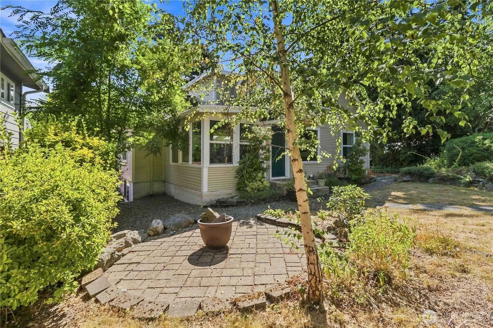 Property photo for 14350 Corliss Avenue N, Seattle photo 5