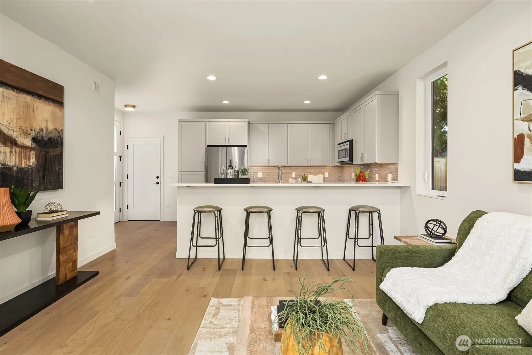 Property photo for 7064 Cleopatra Place Nw, Seattle photo 3