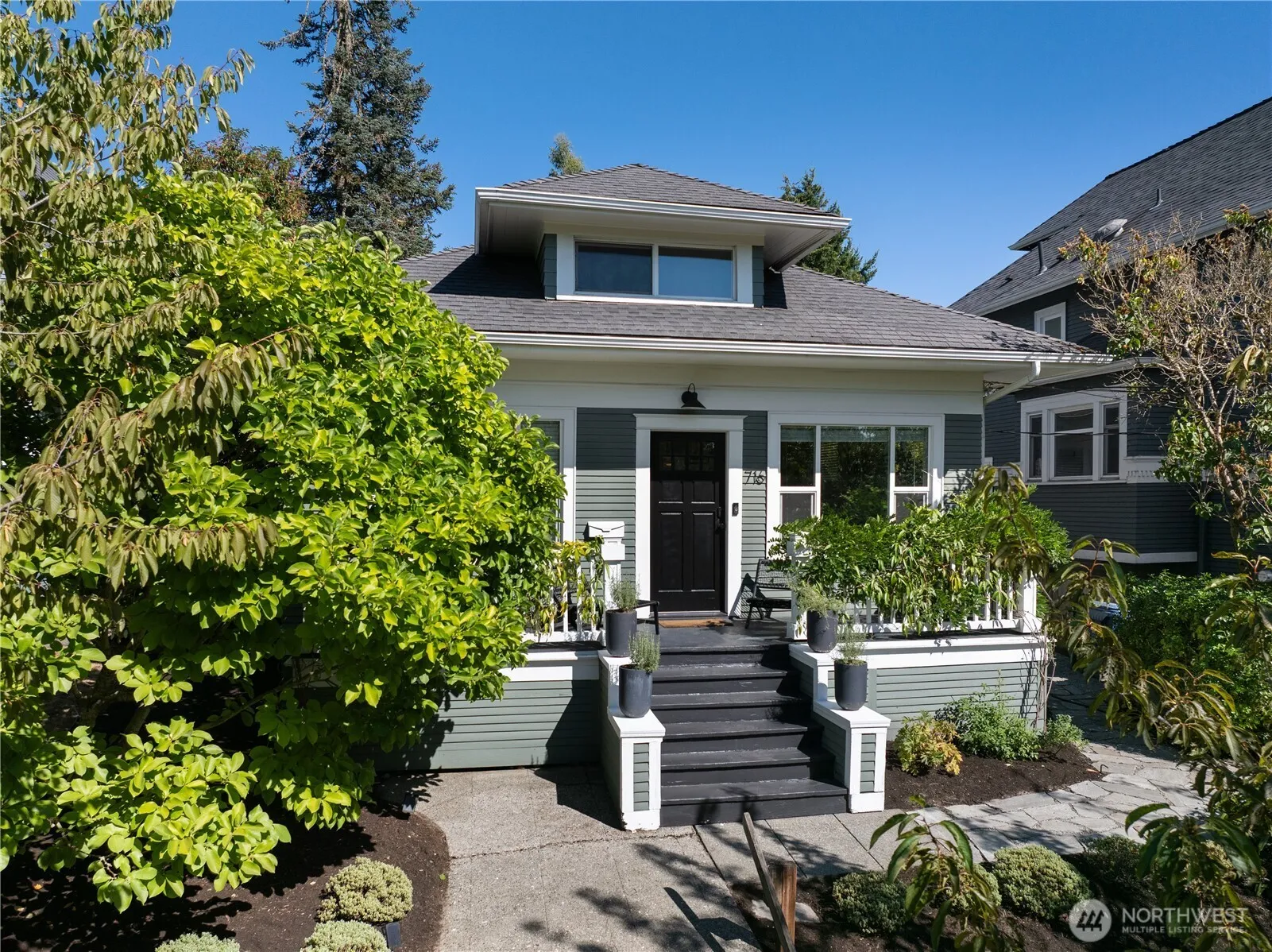 Property photo for 716 32nd Avenue, Seattle