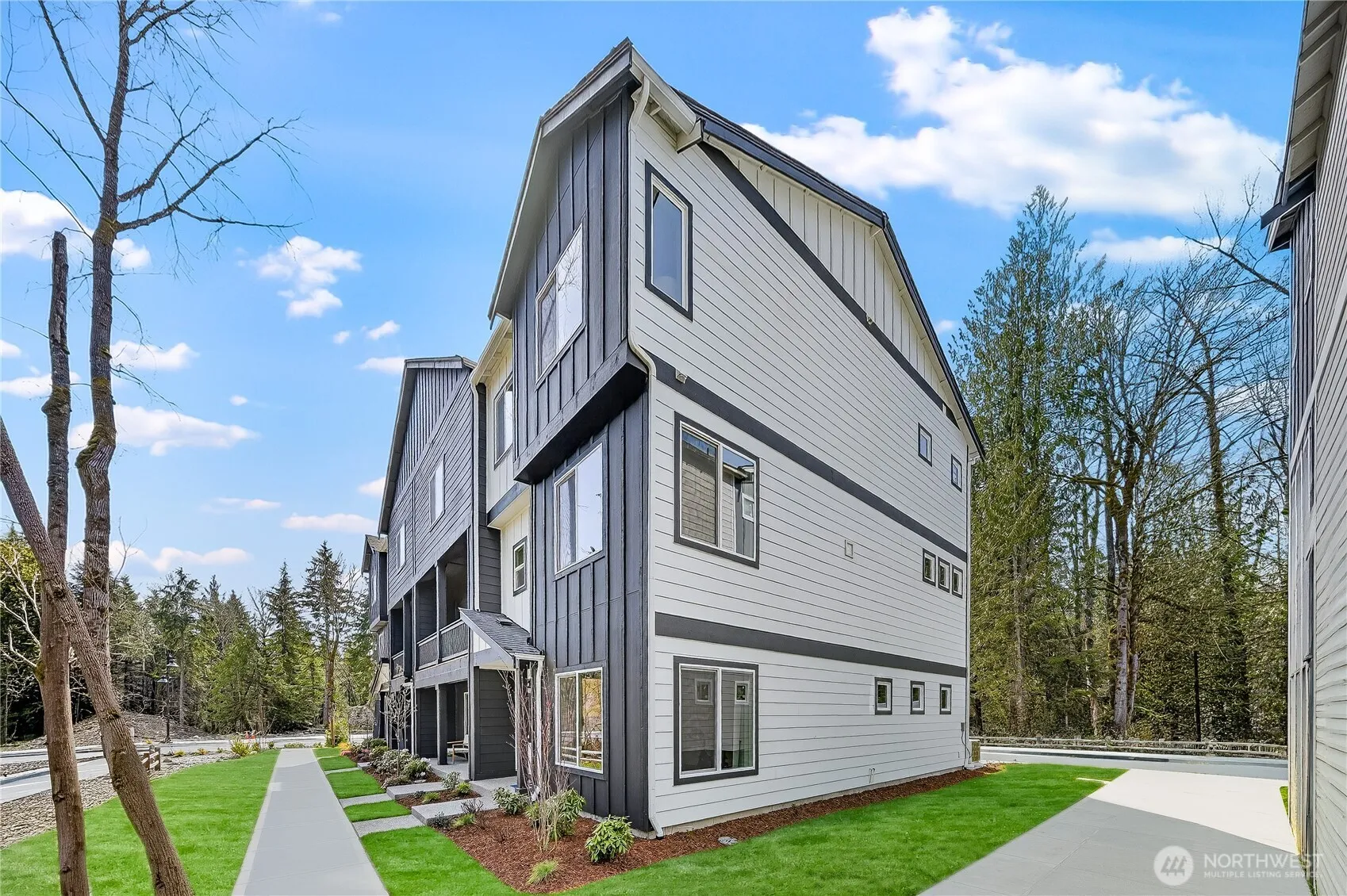 Property photo for 32401 Anchor Avenue Se, Black Diamond photo 3