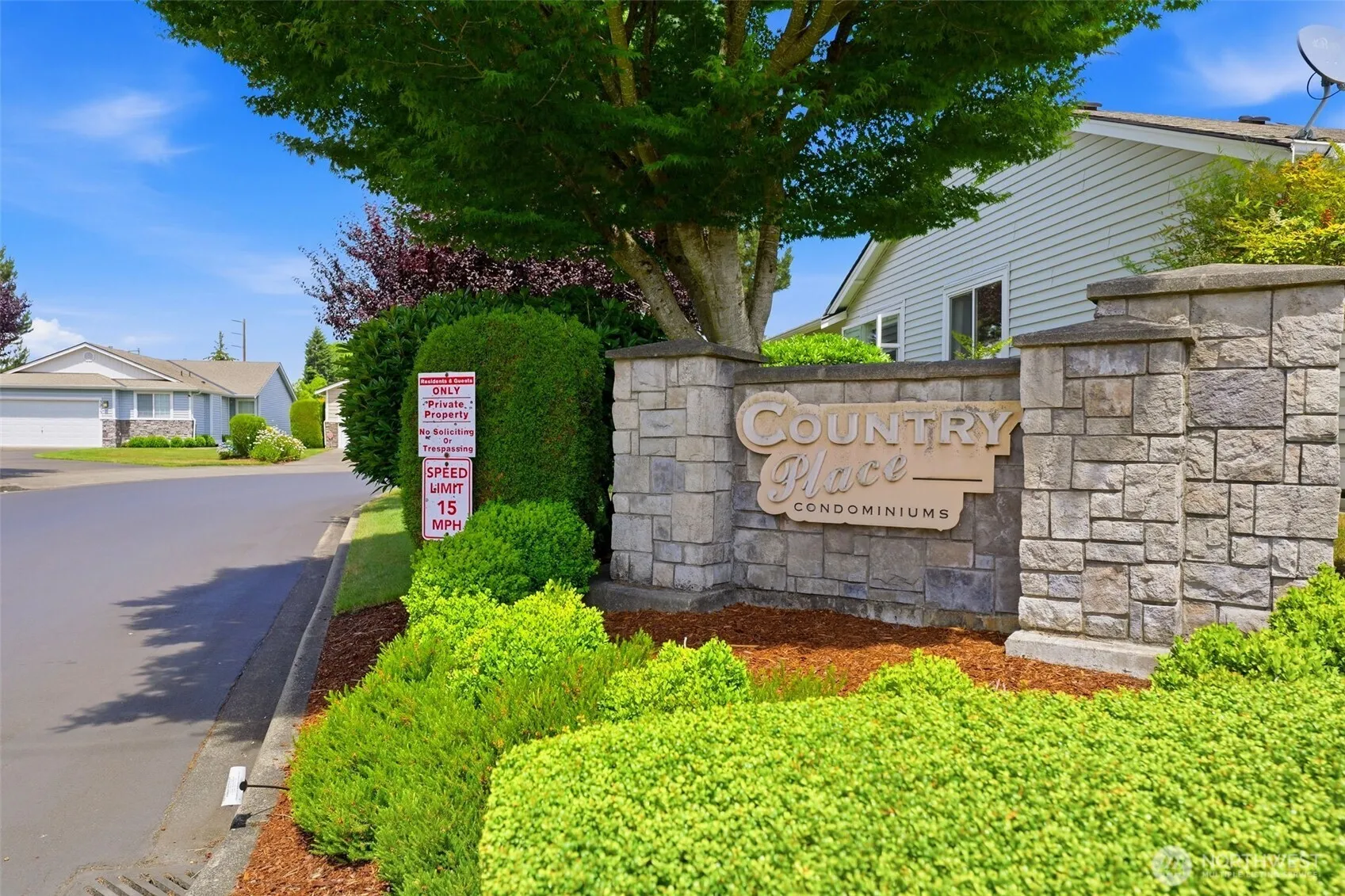 Property photo for 5220 77th Street W #8, Lakewood photo 4