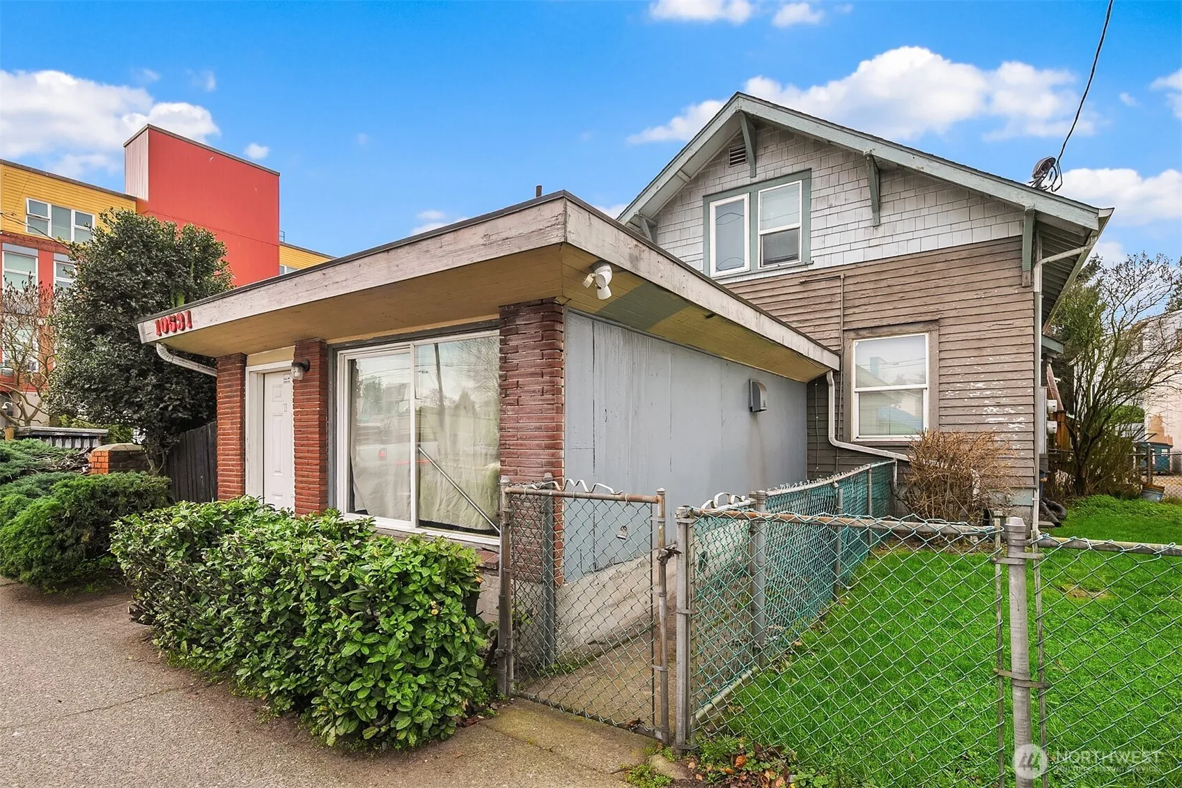 Property photo for 10531 Aurora Avenue N, Seattle