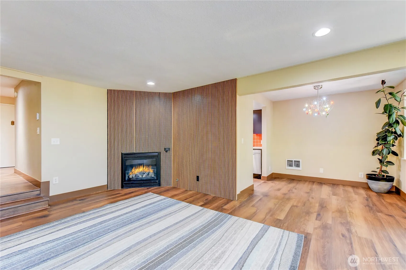 Property photo for 5038 California Avenue Sw #1, Seattle photo 3