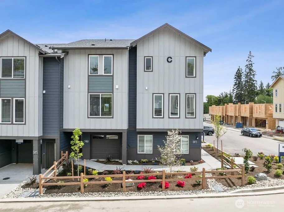 Property photo for 16202 Manor Way #d1, Lynnwood