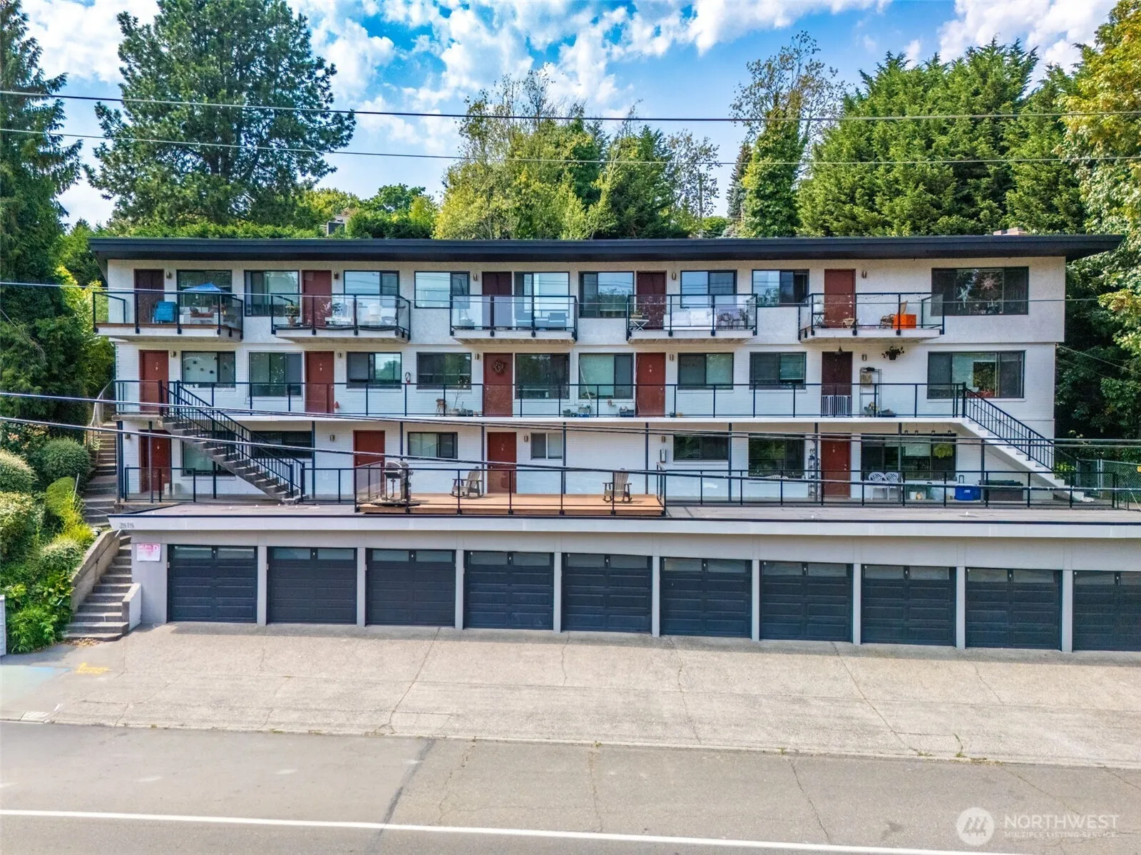 Property photo for 2515 Thorndyke Avenue W, Seattle photo 2