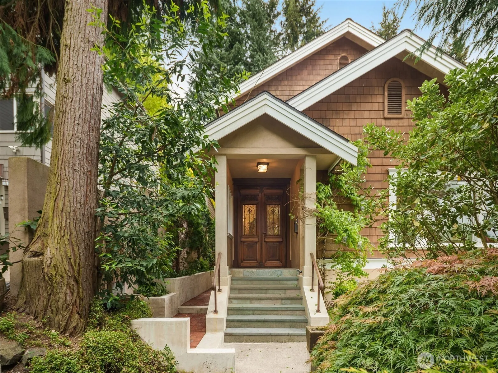 Property photo for 1007 W Newell Street, Seattle