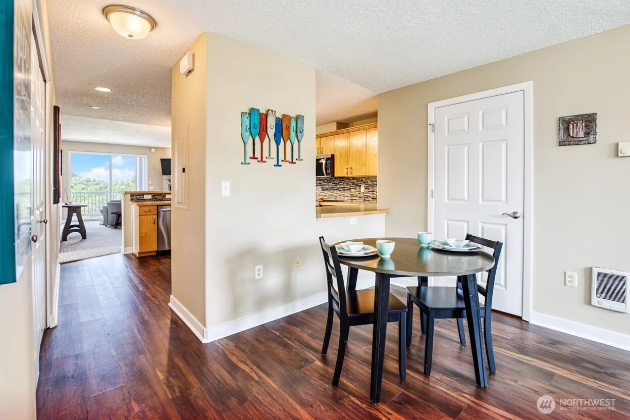 Property photo for 262 Oyhut Bay Boulevard Sw #301, Ocean Shores photo 2