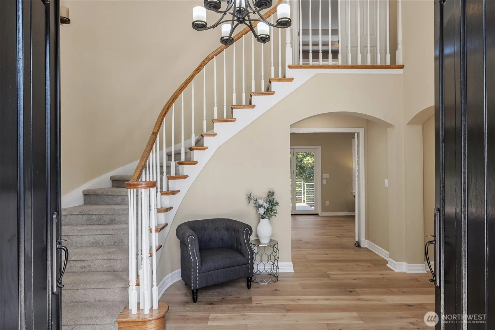 Property photo for 17410 102nd Avenue Ne, Bothell photo 3