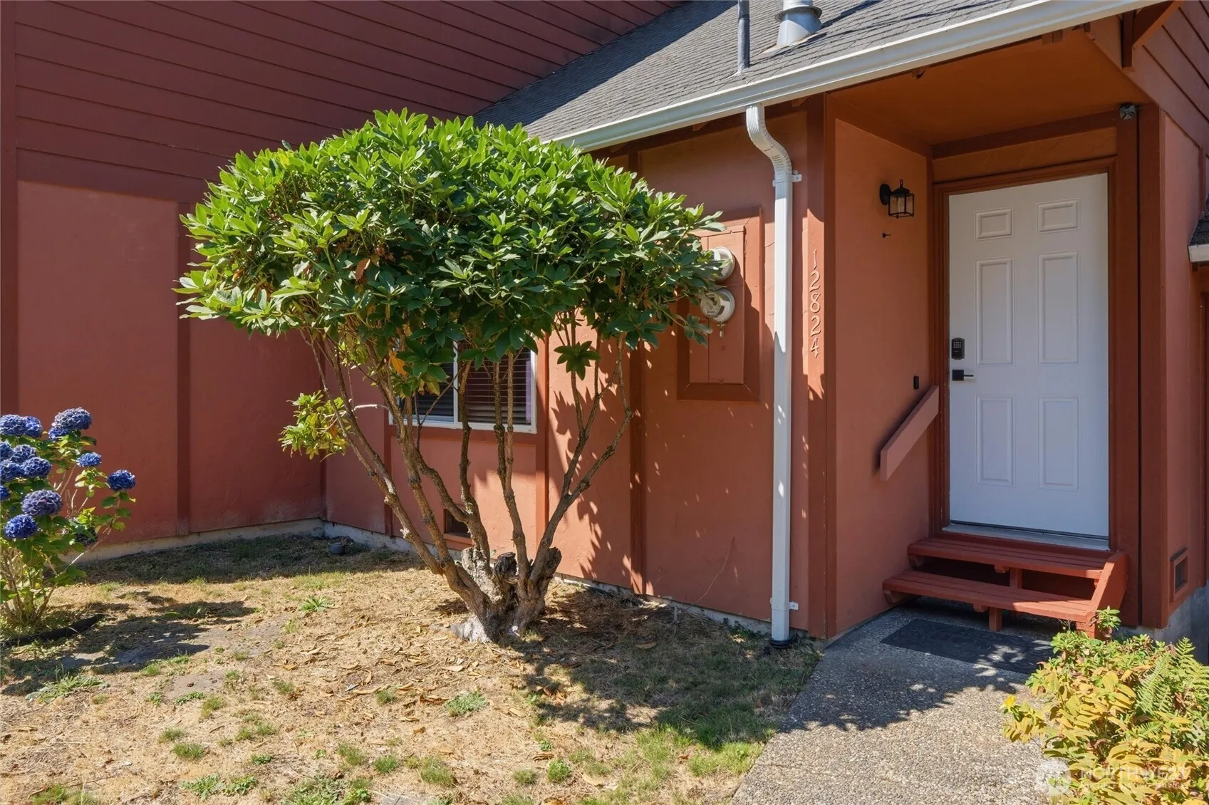 Property photo for 12824 62nd Avenue Nw #d4, Gig Harbor photo 2