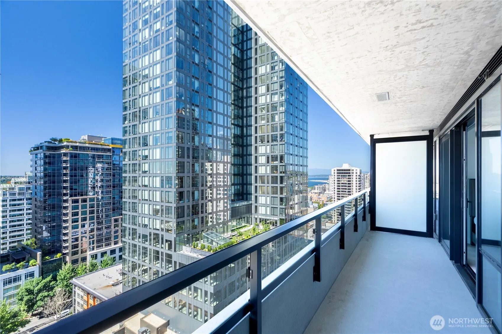 Property photo for 300 Virginia St #1911, Seattle photo 3