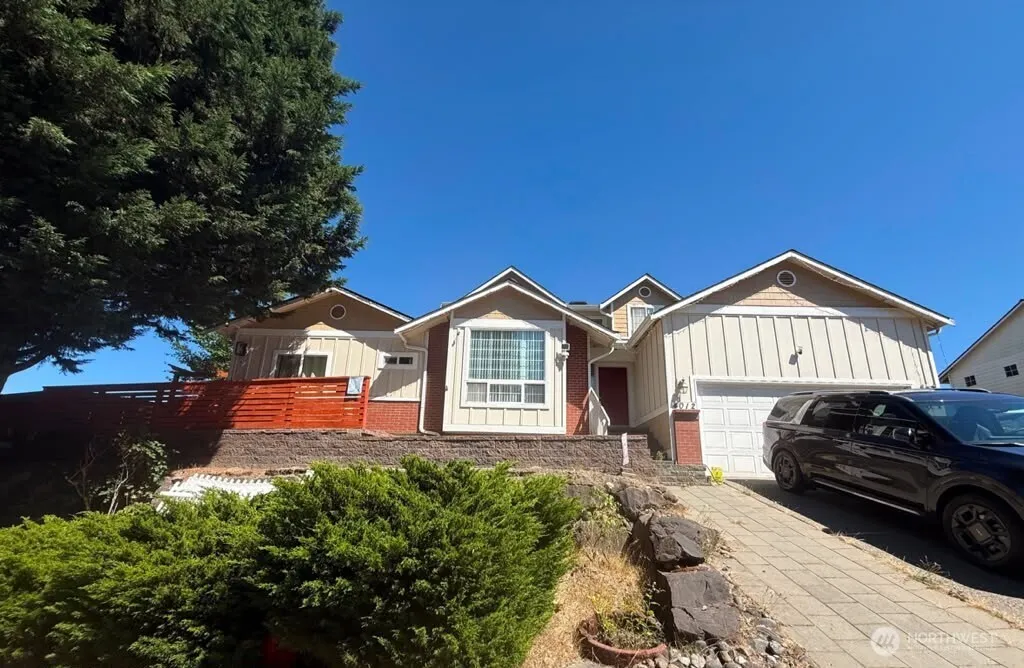 Property photo for 4012 122nd Avenue Se, Bellevue