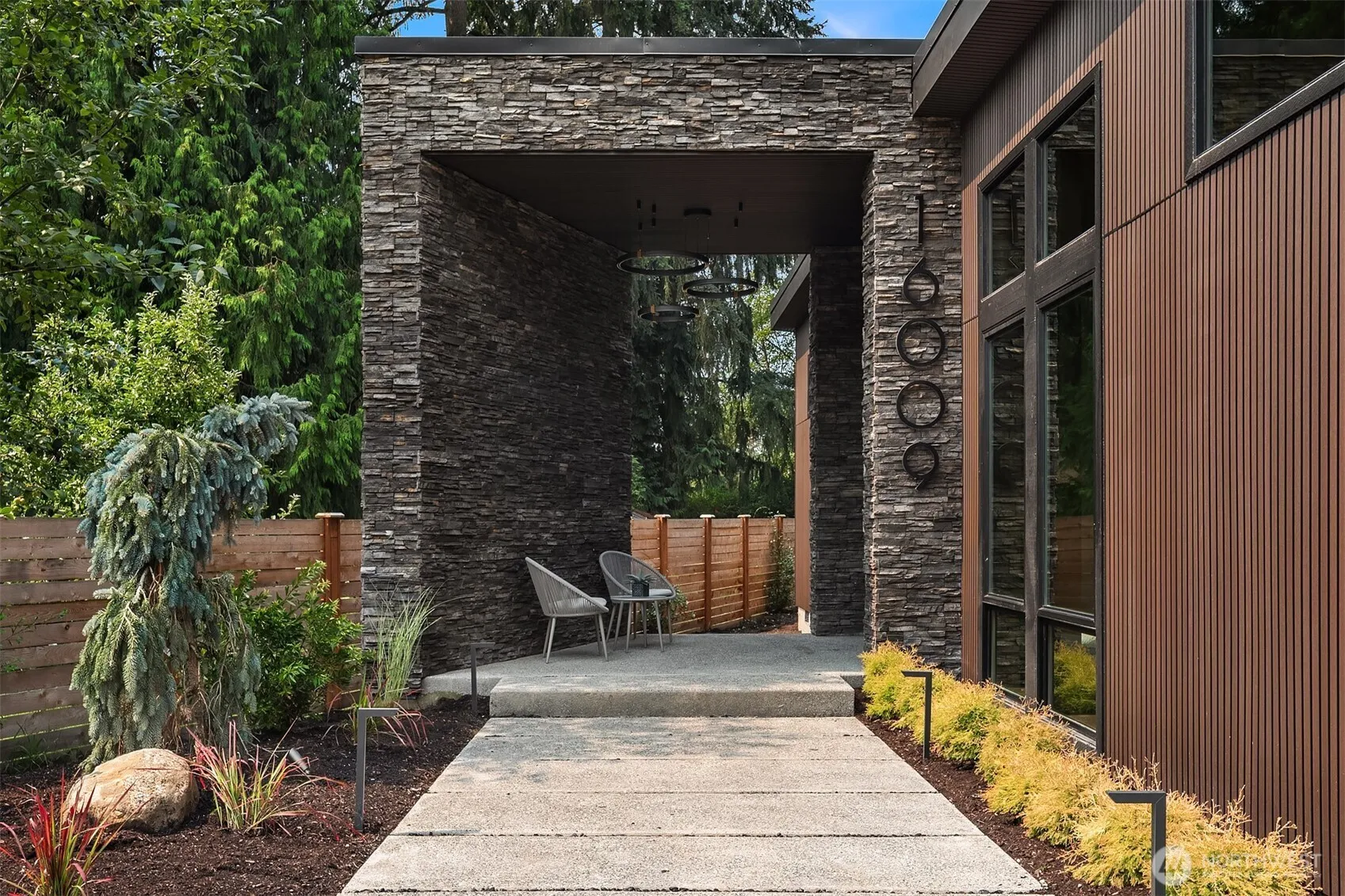 Property photo for 16009 147th Place Ne, Woodinville photo 2