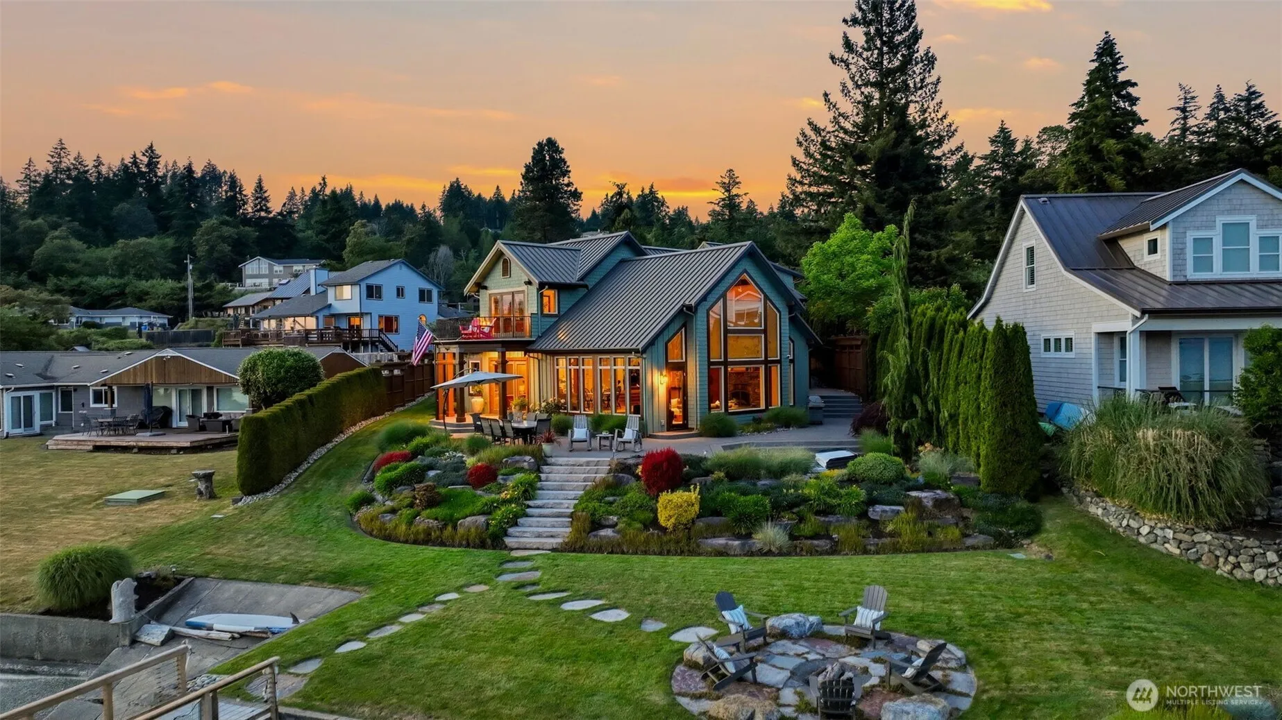 Property photo for 8014 Warren Drive Nw, Gig Harbor
