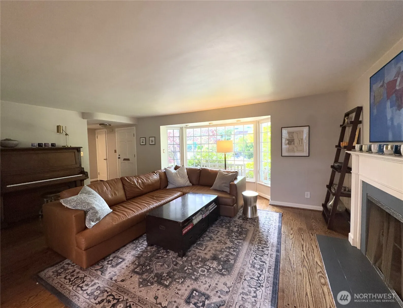 Property photo for 2256 Viewmont Way W, Seattle photo 2