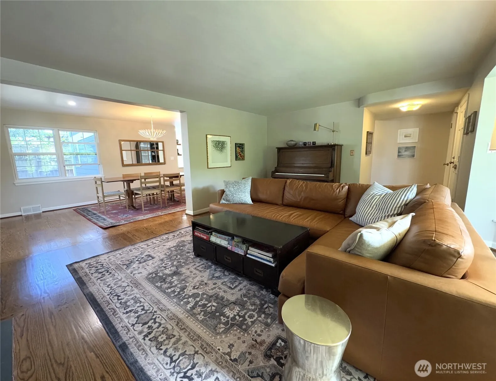 Property photo for 2256 Viewmont Way W, Seattle photo 4