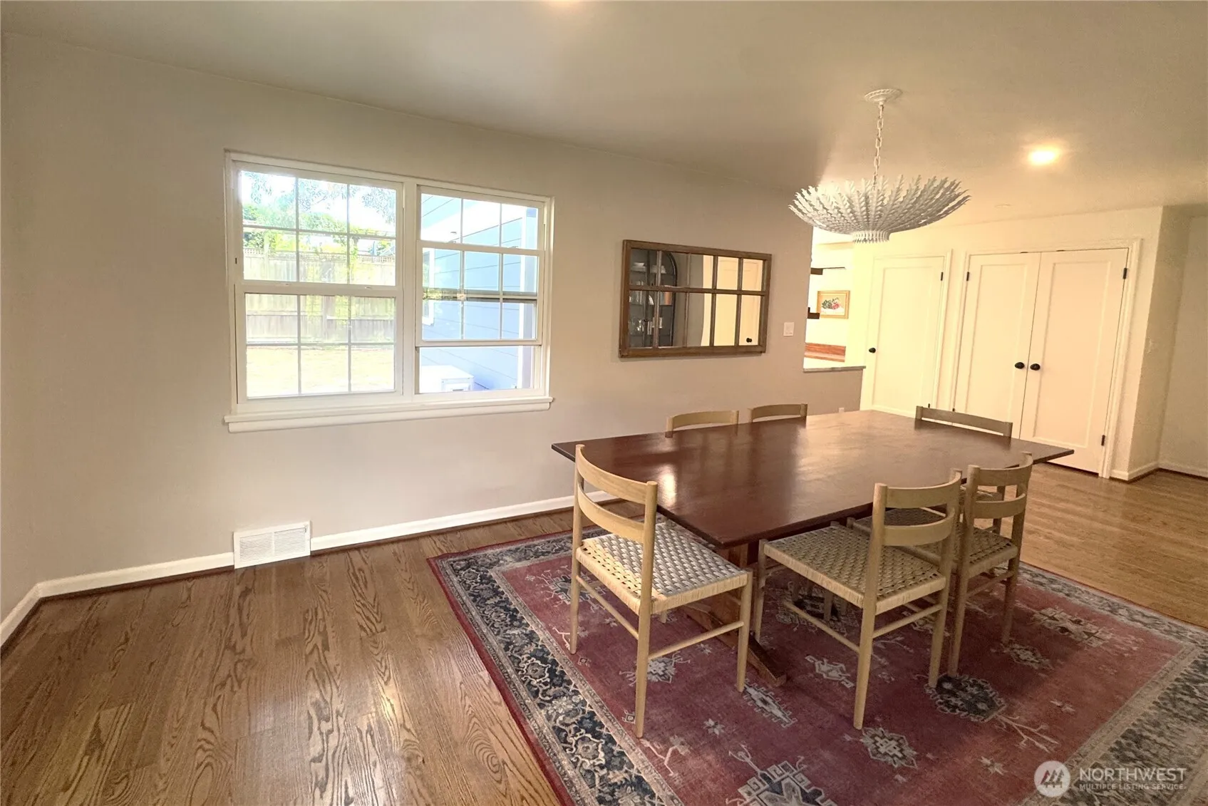 Property photo for 2256 Viewmont Way W, Seattle photo 5