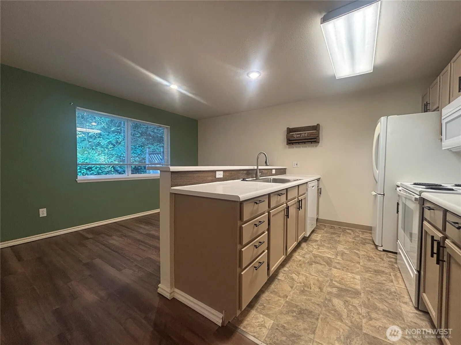 Property photo for 1301 Nw Slate Lane #104, Silverdale photo 4