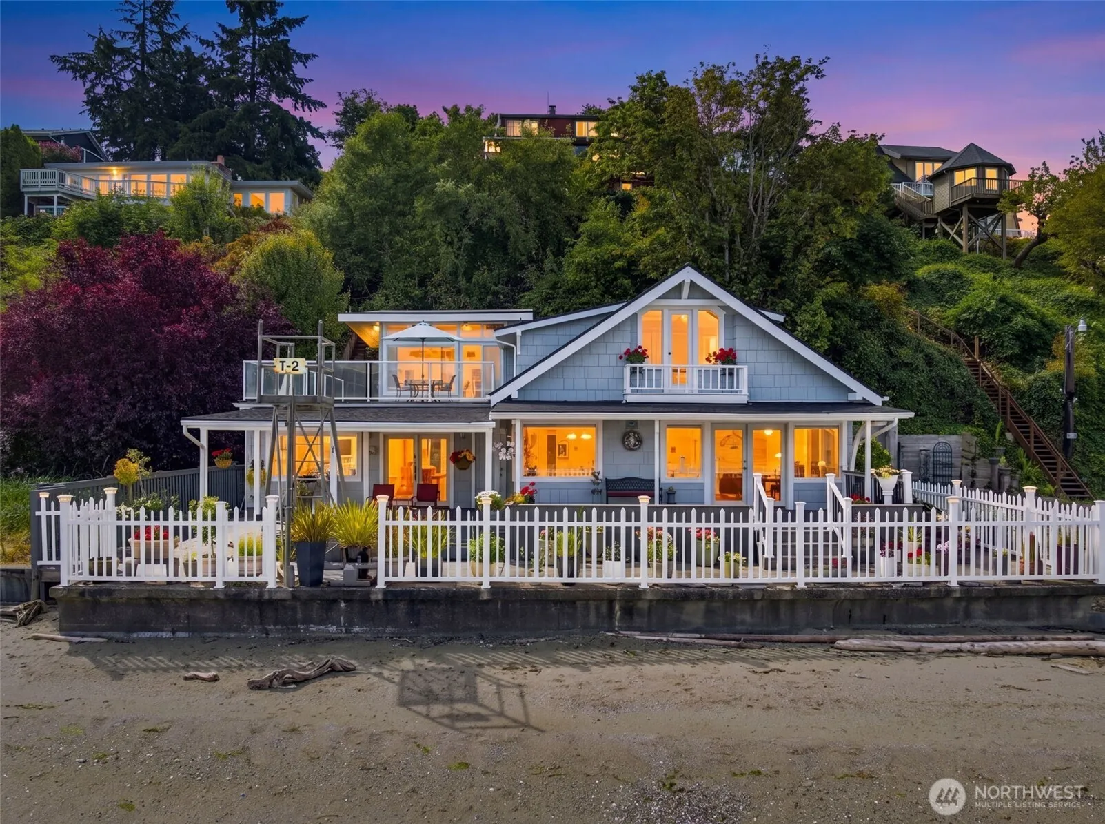 Property photo for 1626 Beach Drive Ne, Tacoma