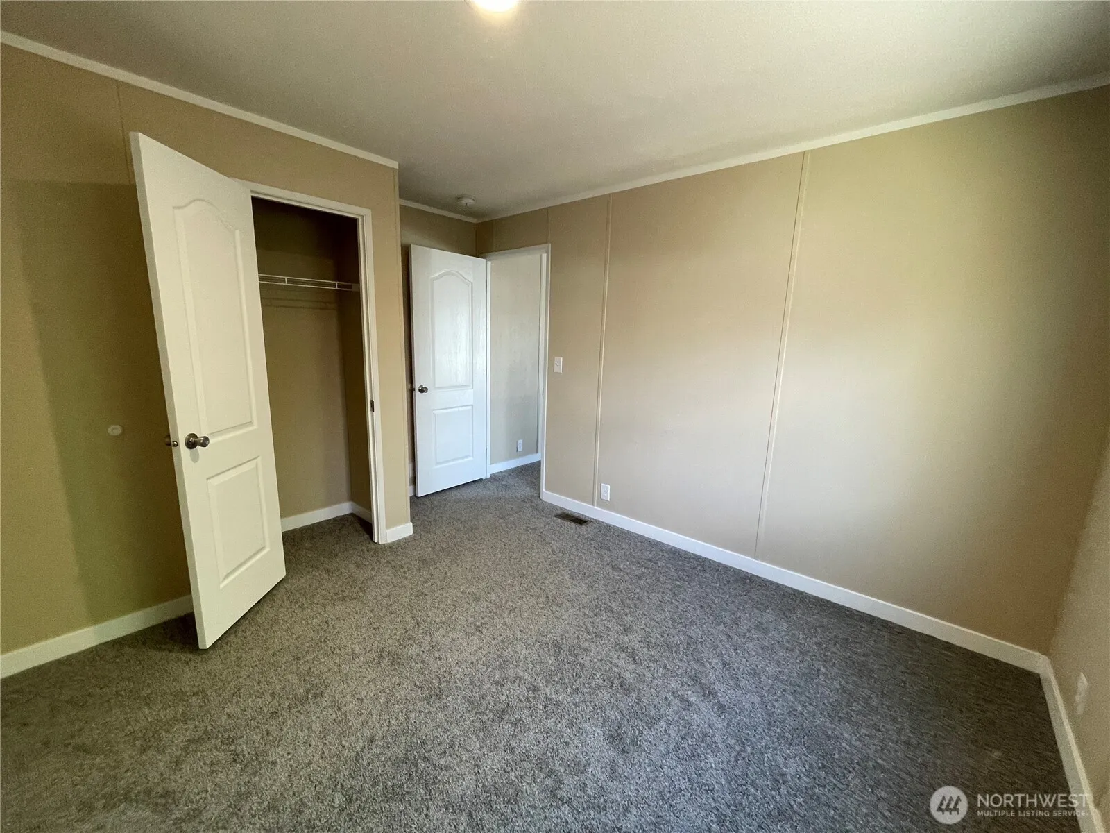 Property photo for 2700 Fruitvale Boulevard #14, Yakima photo 5