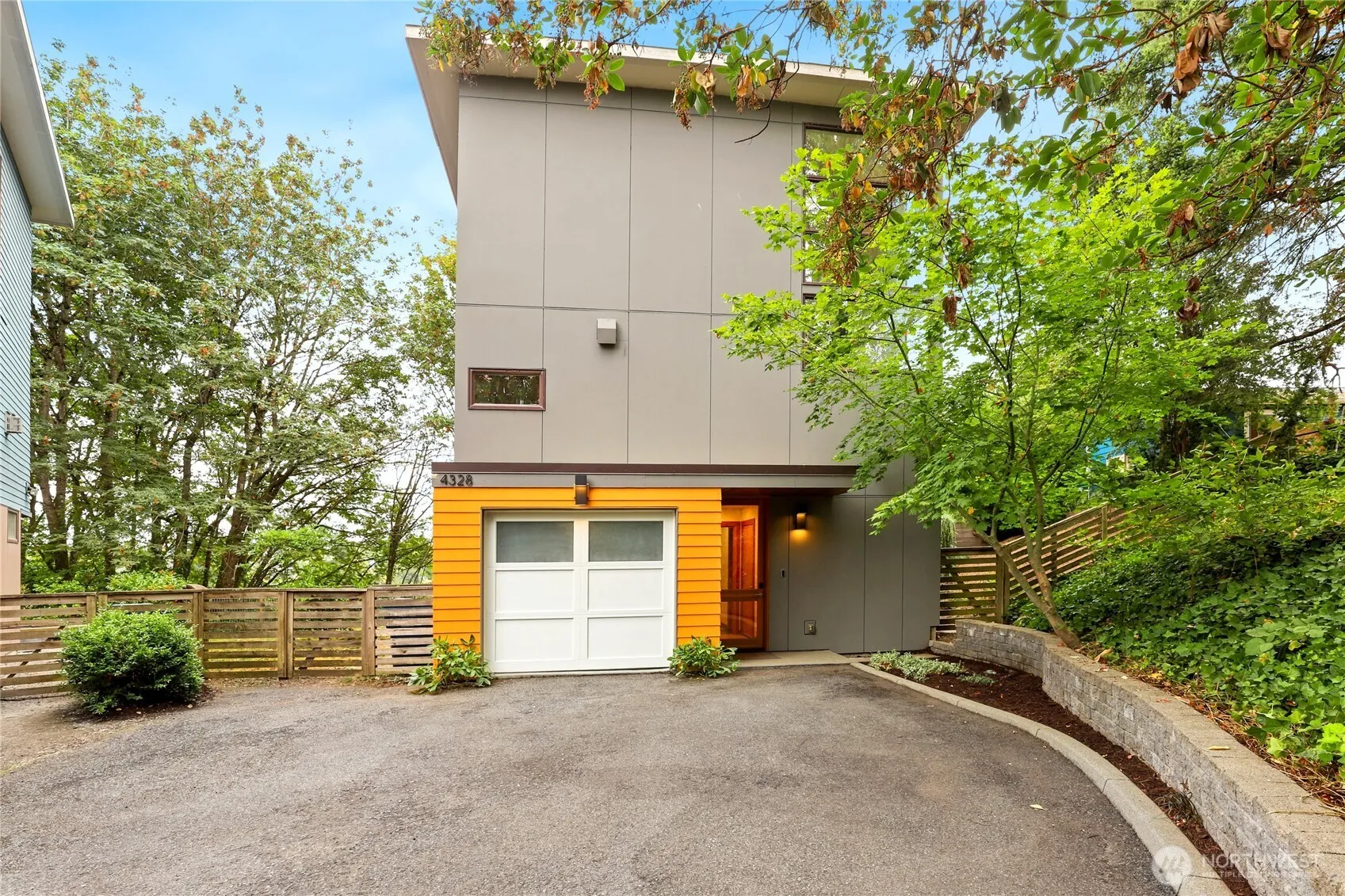 Property photo for 4328 S Bennett Street, Seattle