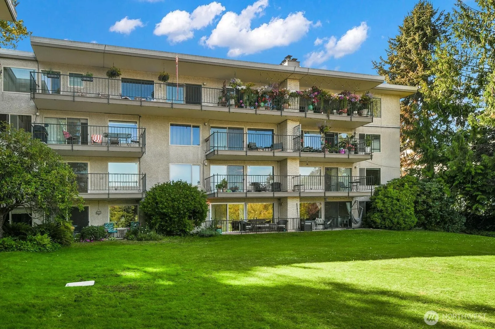 Property photo for 322 N 134th Street #102, Seattle photo 3