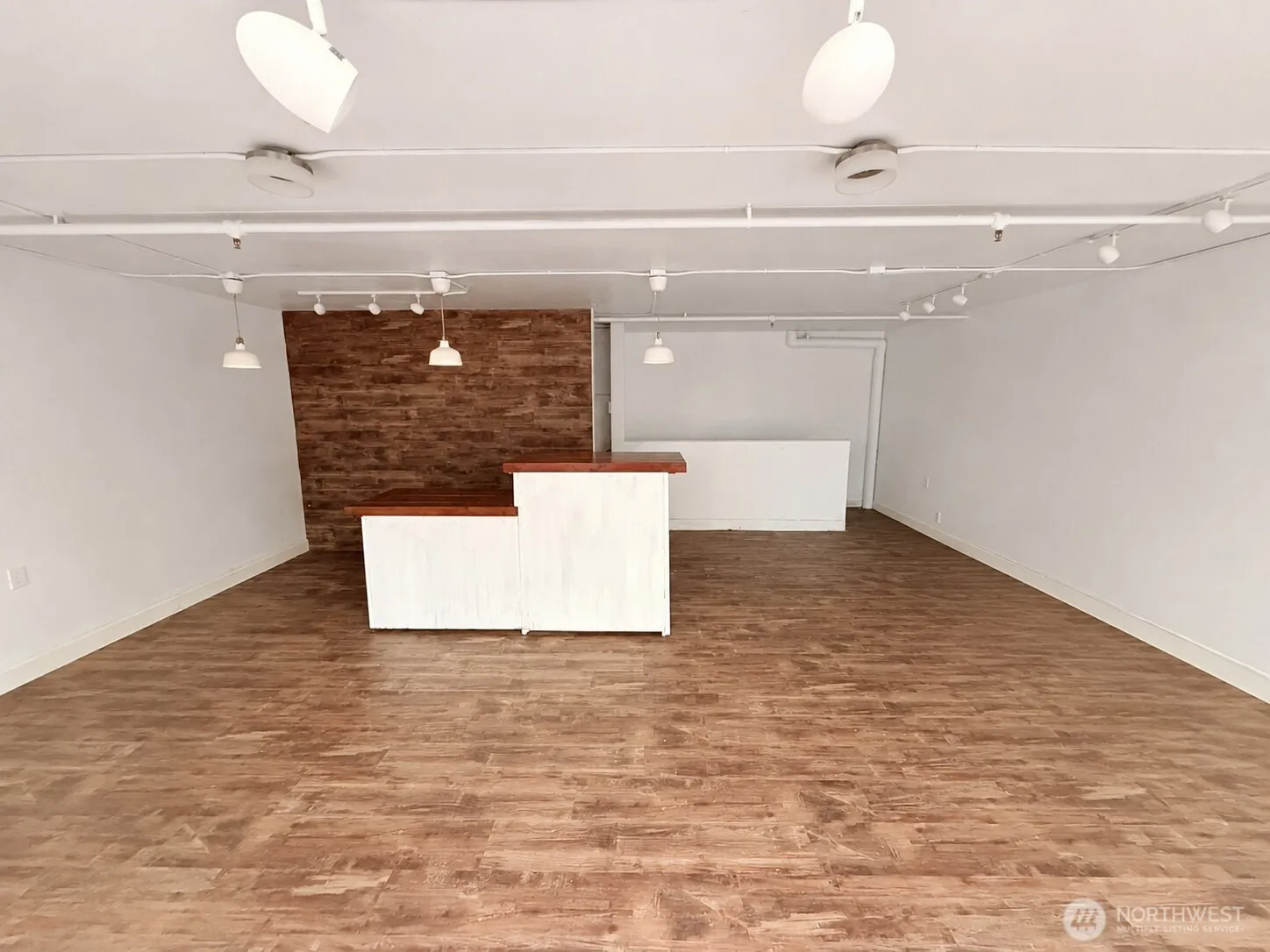 Property photo for 2521 1st Avenue #(r), Seattle photo 3