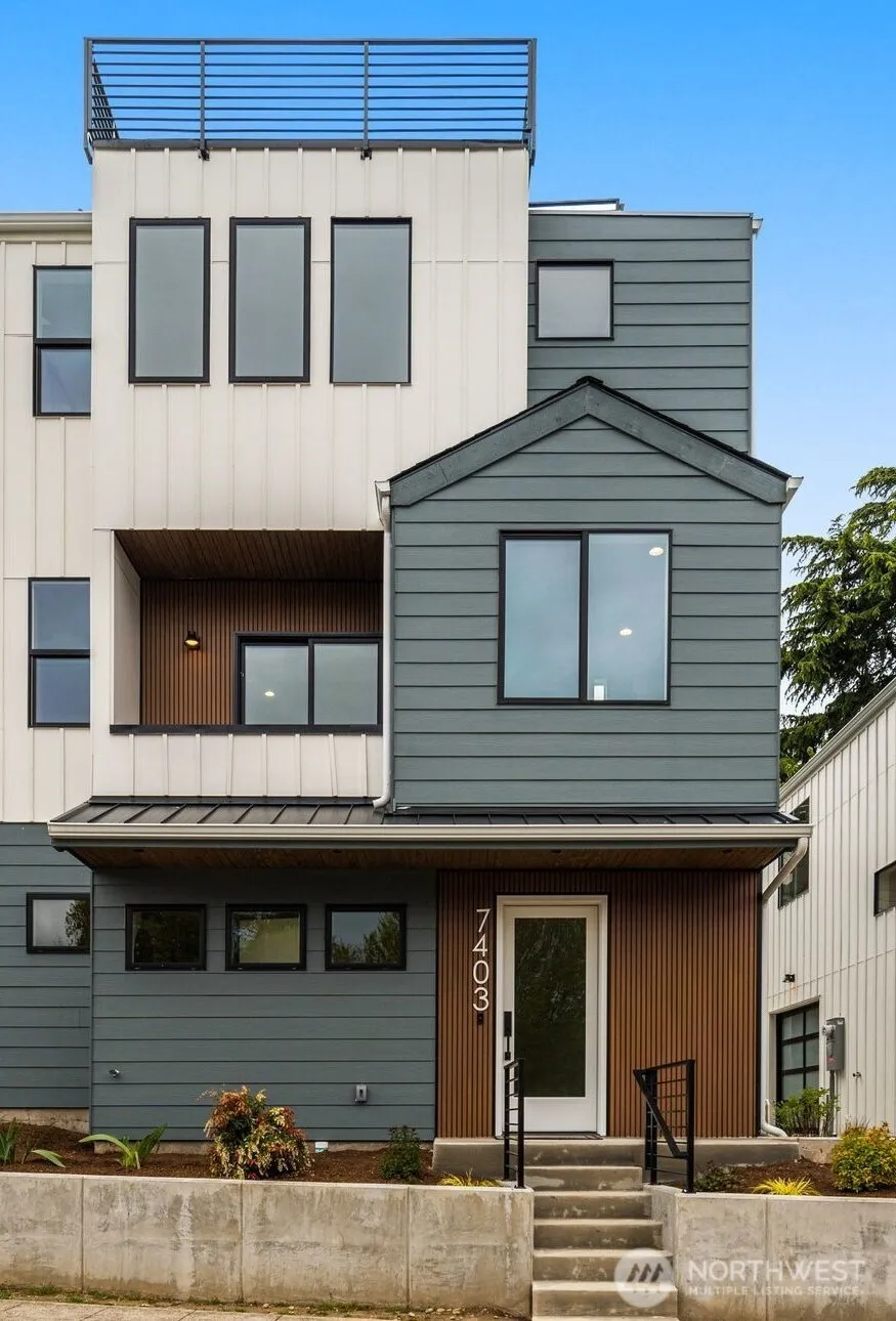 Property photo for 7403 Dayton Avenue N, Seattle