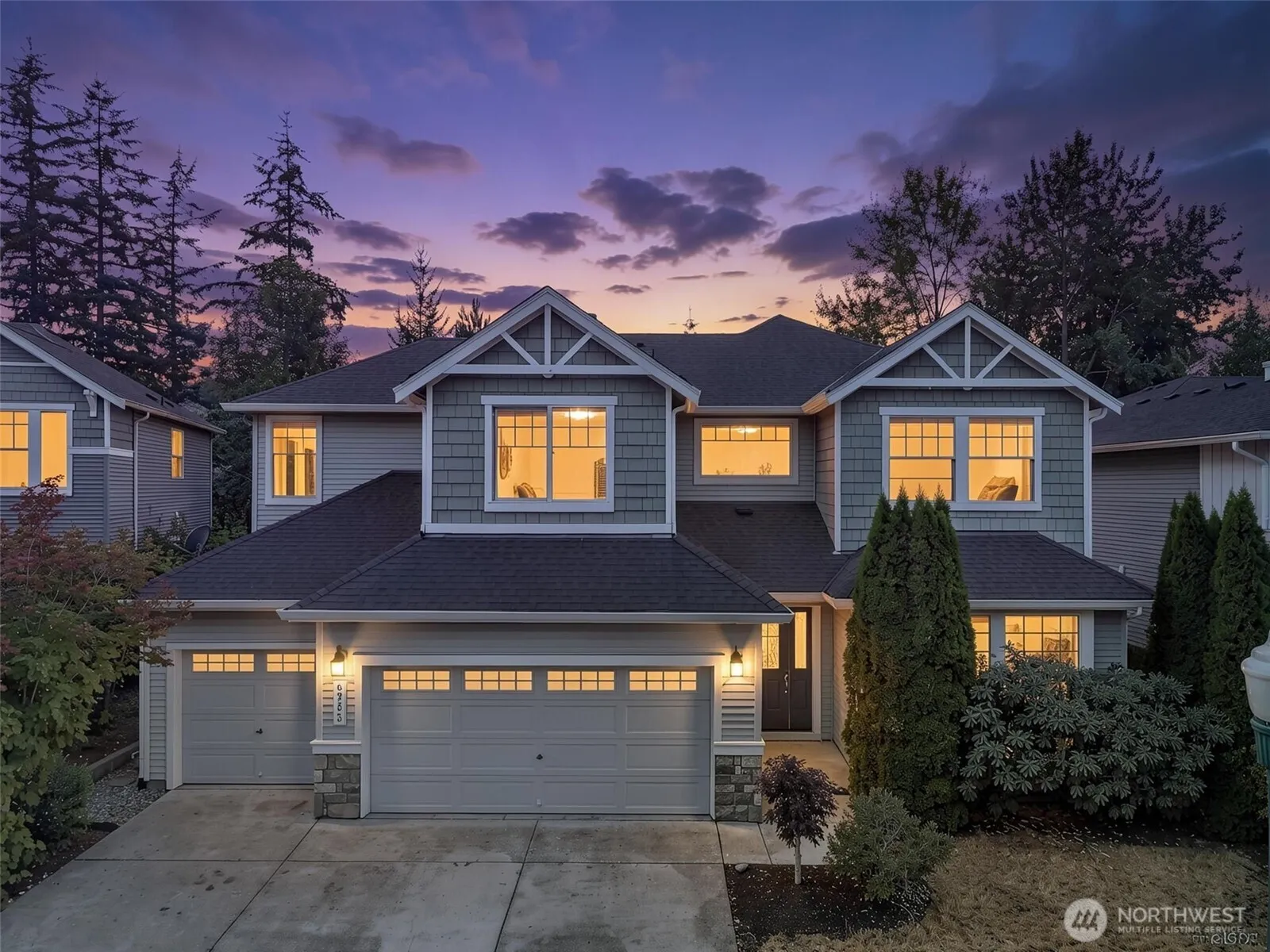 Property photo for 6733 Montevista Drive Se, Auburn photo 3